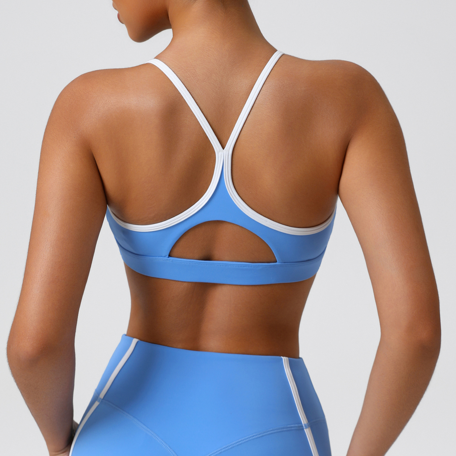 ชุดชั้นในกีฬาเนื้อนุ่มยืดหยุ่น - Sports Bra Racerback บทวิจารณ์และราคา