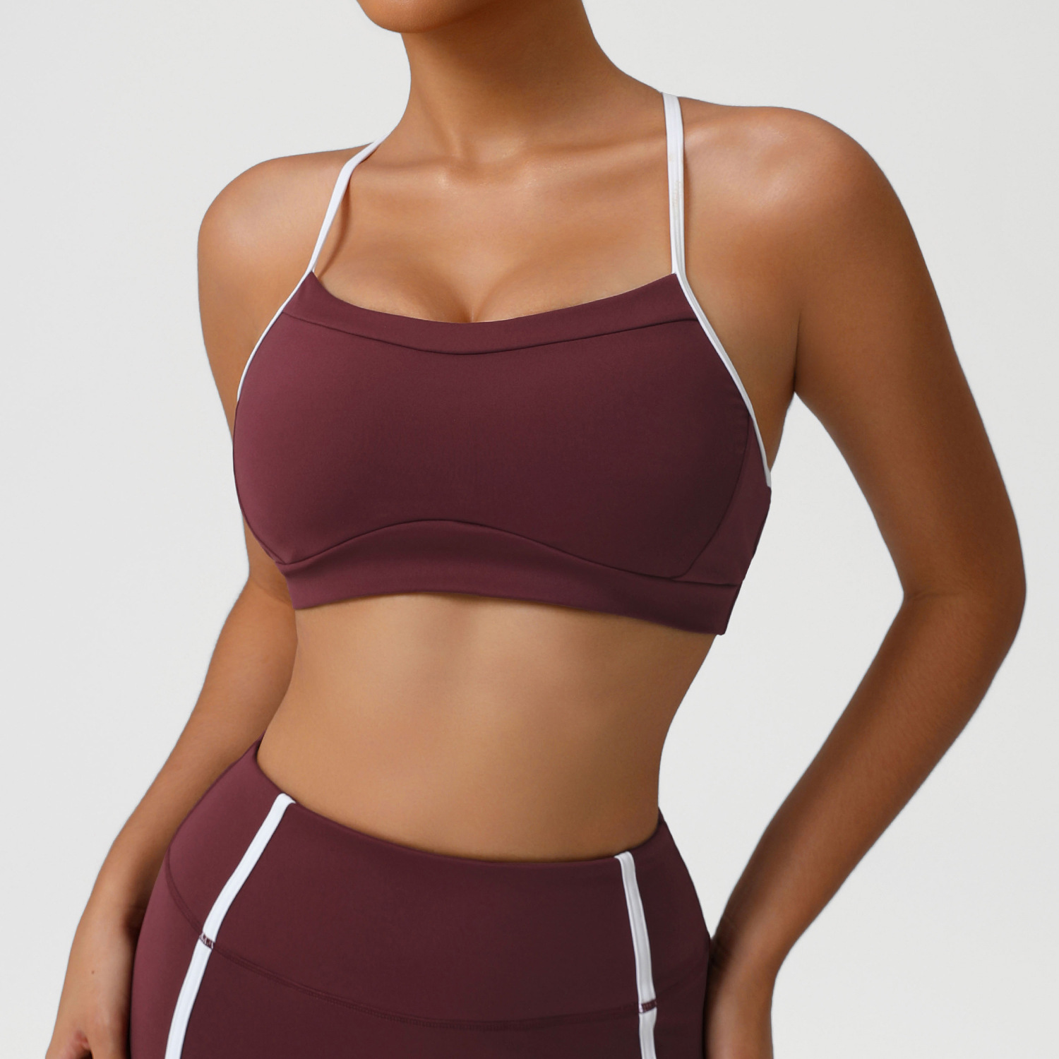 ชุดชั้นในกีฬาเนื้อนุ่มยืดหยุ่น - Sports Bra Racerback บทวิจารณ์และราคา